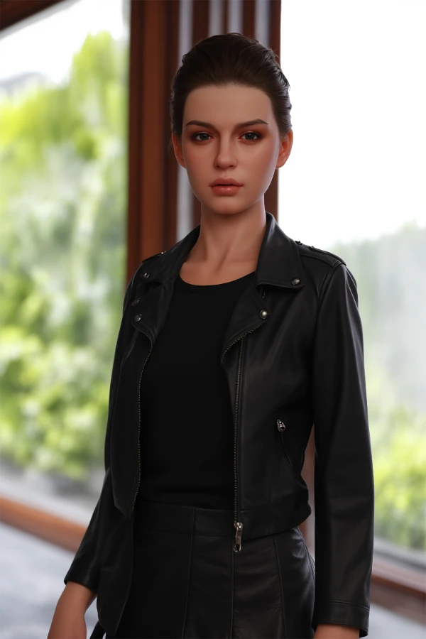 Dime Doll Ayla 170 cm: Ein detaillierter Testbericht der superrealistischen Vollsilikon-Sexpuppe mit austauschbaren Kopf- und Körpermerkmalen