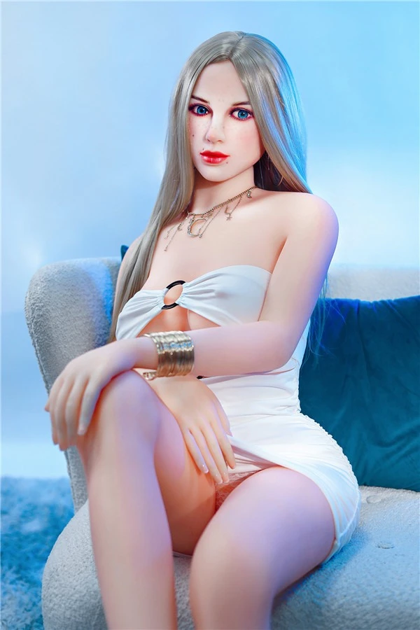 Ausführlicher Testbericht der Isabella 165 cm hellhäutigen, prallen Sexpuppe mit großem Hintern von SY Doll