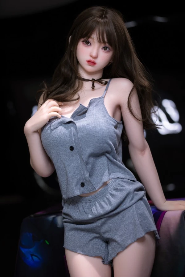 Aibei Doll Review: Hellhäutige und bezaubernde asiatische Sexpuppe Lily mit 157 cm