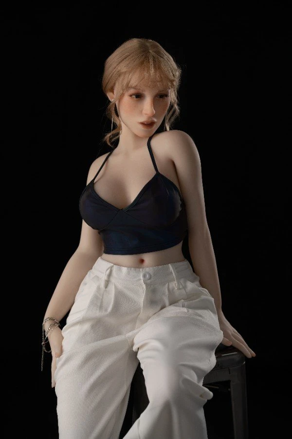 AXB Puppe Annika 165cm Eine lebensechte reife blonde Begleiterin