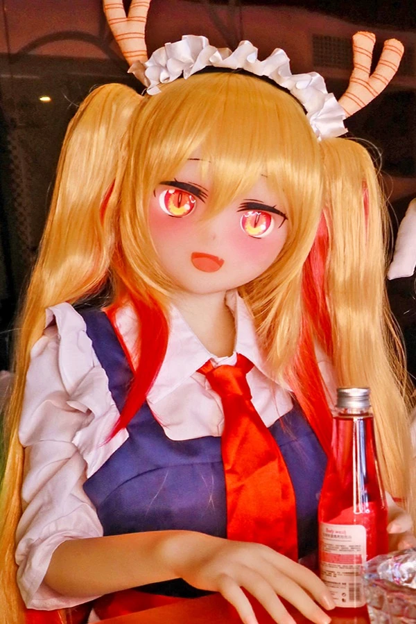 Rezension der bezaubernden blonden Sexpuppe Ariyah von Autome Doll mit 155 cm