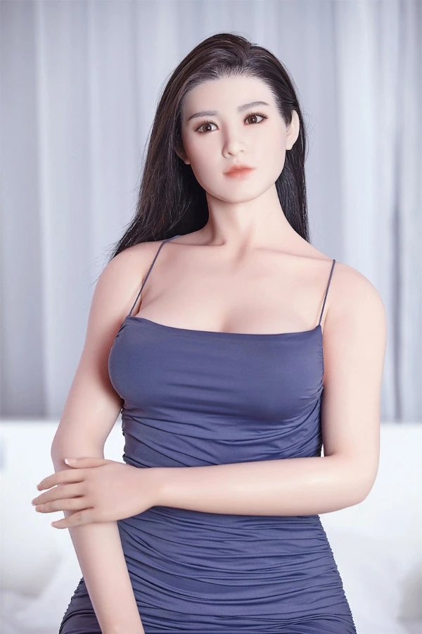CST Doll Hellhäutige asiatisch-japanische Sexpuppe Scottie 165 cm – Testbericht und ausführliche Analyse