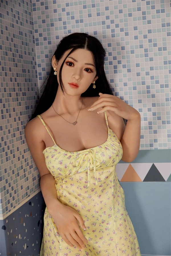 CST Doll – Lebensgroße asiatische Sexpuppe Emerson mit 160 cm bietet außergewöhnlichen Realismus