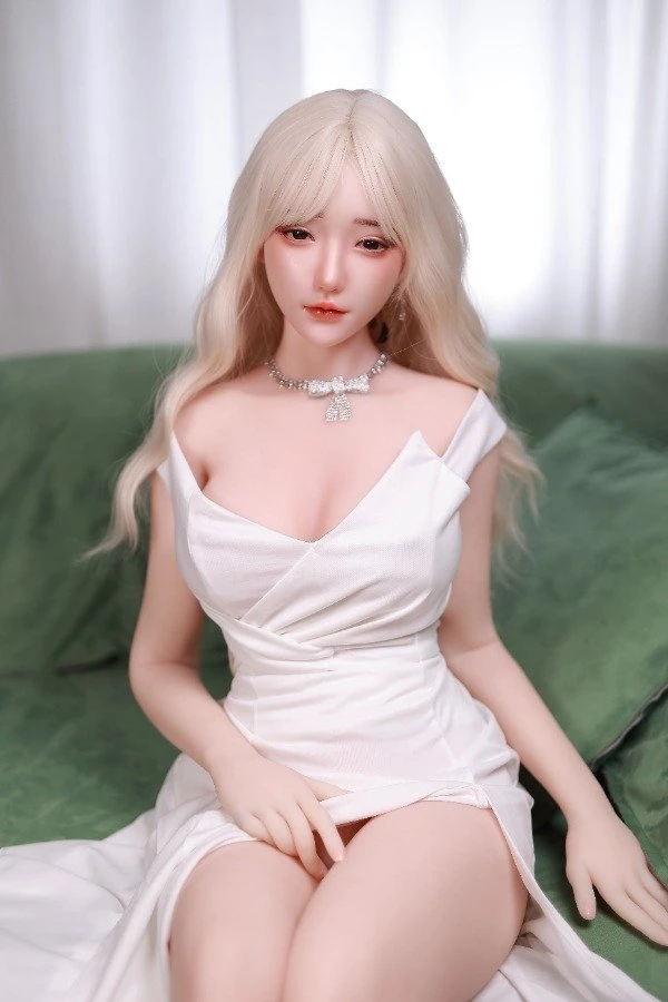 Testbericht zur DIMU DOLL Romina 166 cm blonden Silikon-Sexpuppe