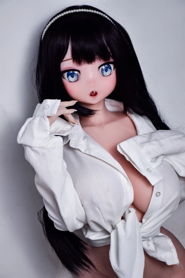 Rezension: Elsa Babe – Die verführerische 148 cm große brünette Anime-Sexpuppe, Amano Minami, mit großen Titten