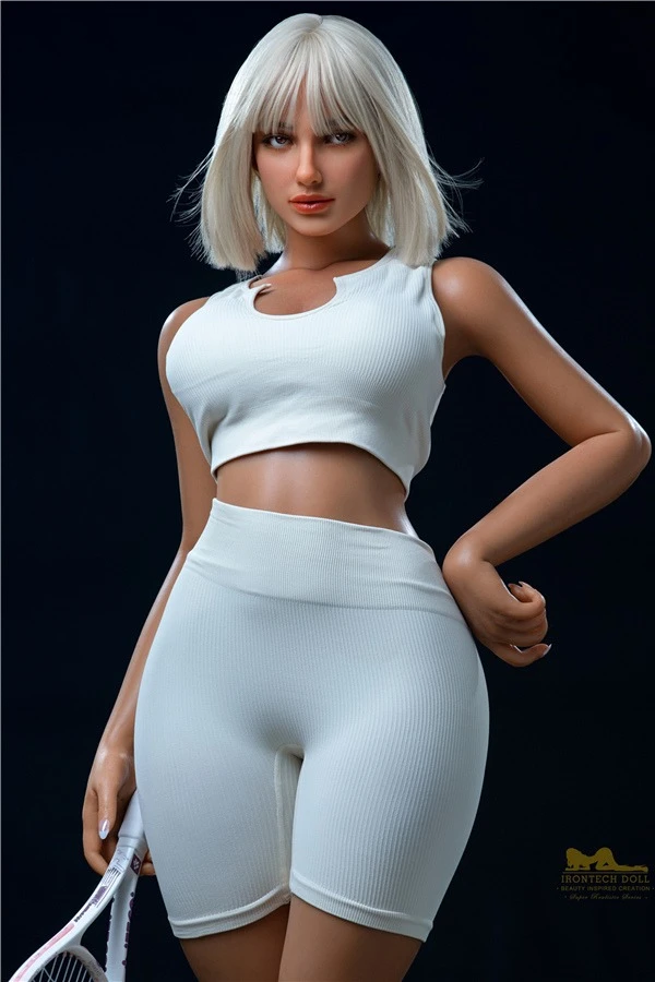 Irontech Doll Luna 164cm Testbericht: Kleine Brüste, großer Po – Ein umfassender Blick auf diese weibliche Sexpuppe
