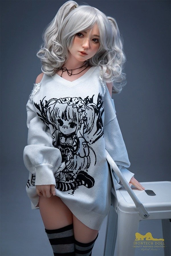 Irontech Doll präsentiert Chelsea, eine bezaubernde 154 cm große Twintail-Sexpuppe aus Silikon