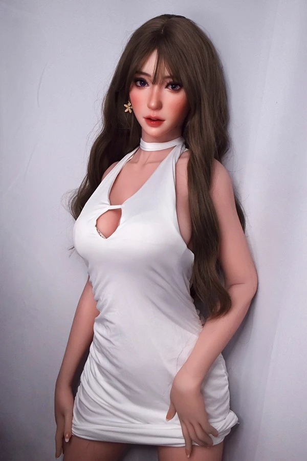 Testbericht zur lebensechten Silikon-Sexpuppe Daphne (165 cm) von Elsa Babe