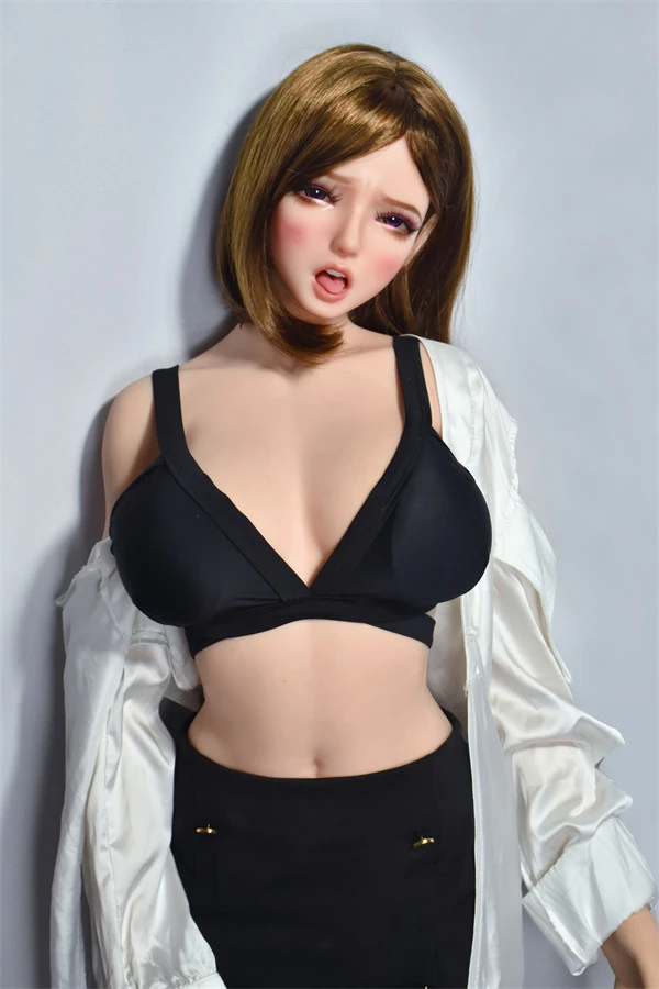 Elsa Babe Violet 150 cm Eine atemberaubend realistische japanische Sekretärin-Sexpuppe