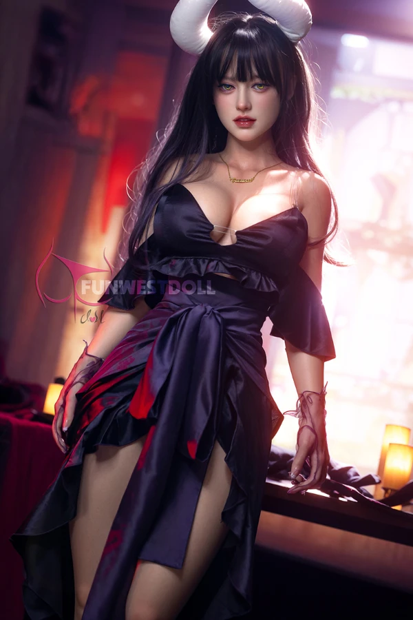 Funwest Doll Fantasy Series Review: Die mollige und schöne Chloe Silikon-Sexpuppe 160 cm