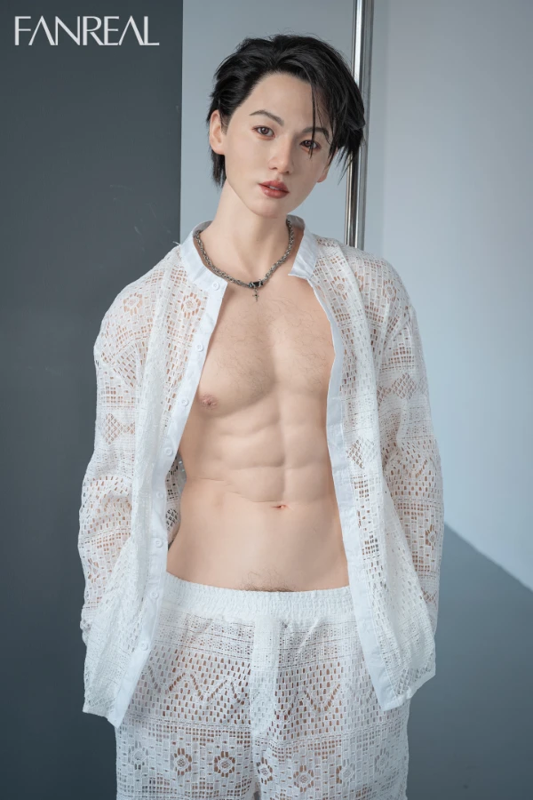 Fanreal Doll – Kevin: Eine 173 cm große, superrealistische männliche Sexpuppe aus Silikon im Test