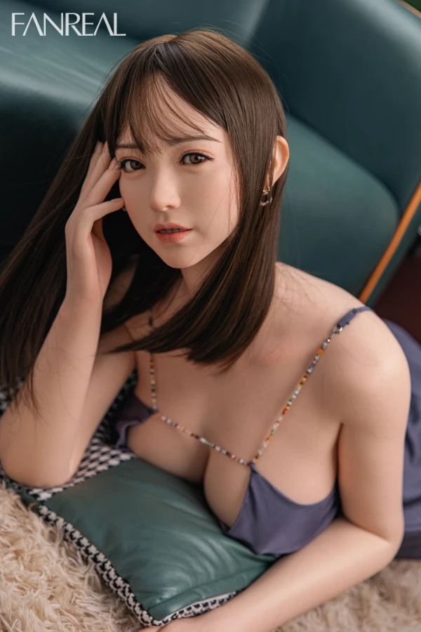 Fanreal Doll – Xue: Ein äußerst realistischer 95 cm großer asiatischer Silikon-Sexpuppentorso im Test