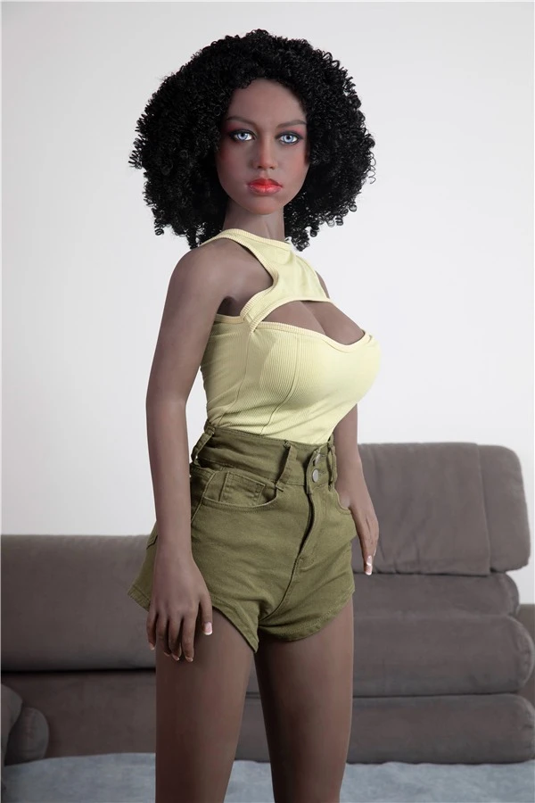 Cecelia 158 cm schwarzafrikanische Sexpuppe von Galaxy Doll