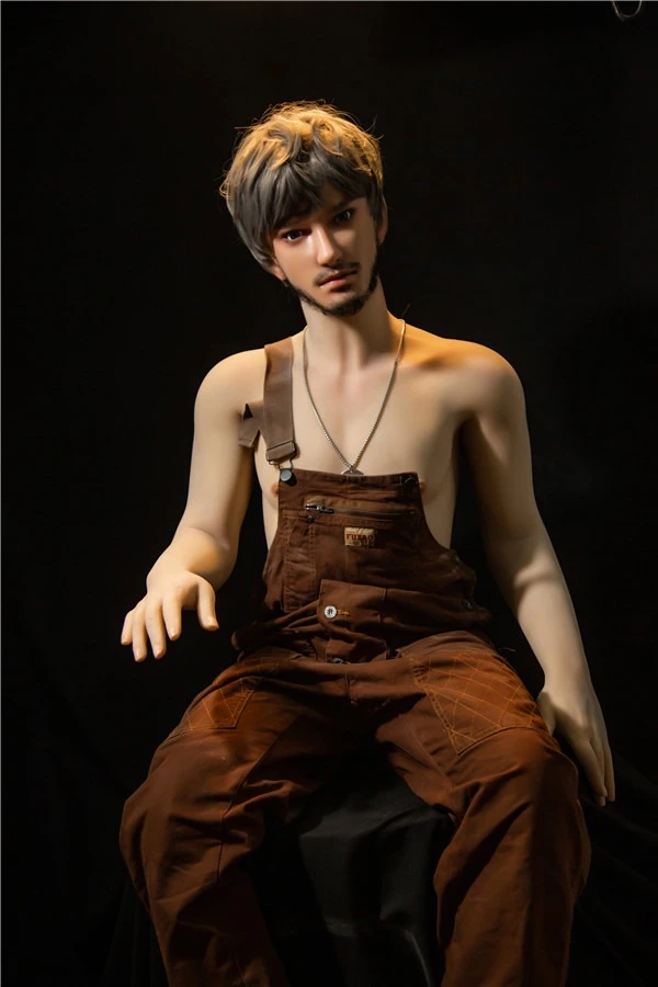 Wir präsentieren die hübsche männliche Sexpuppe Noah von Qita Doll mit einer Größe von 175 cm (5 Fuß 9 Zoll) und einem Silikonkopf