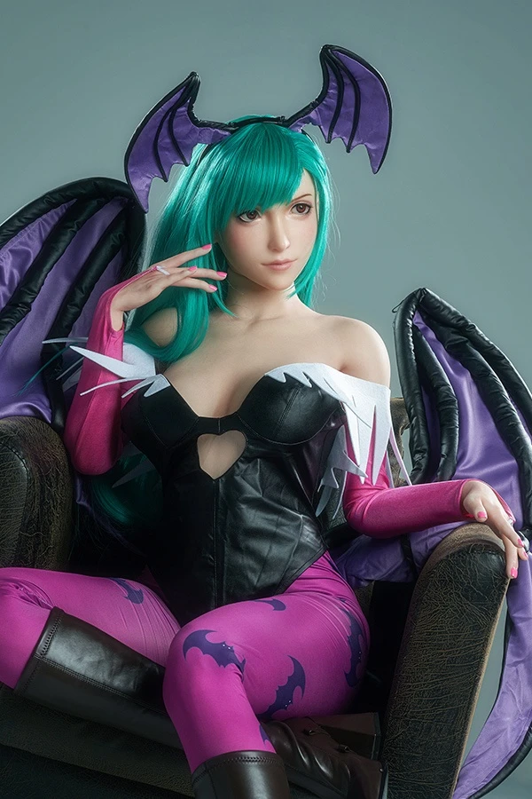 Game Lady präsentiert die 167 cm große grünhaarige Tifa aus Final Fantasy VII – eine ausführliche Rezension der Sexpuppe