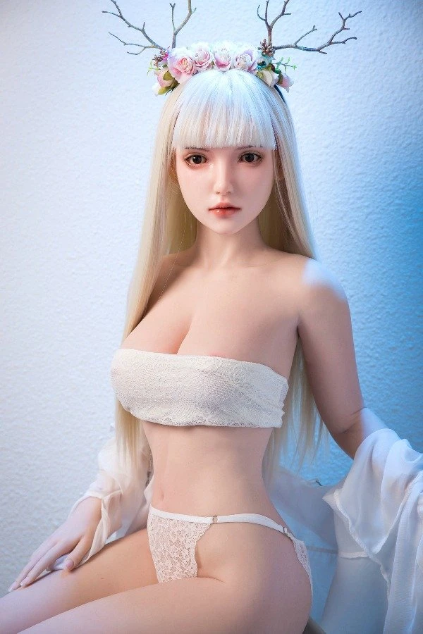 Qita Doll Maia 162cm – Bezaubernde Fantasy-Sexpuppe mit auffälligem weißen Haar