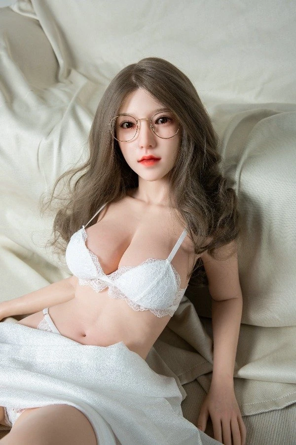 Qita Doll präsentiert Skye 162 cm: Ein ausführlicher Testbericht der ultrarealistischen Silikon-Sexpuppe