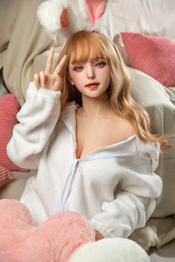 Qita Doll präsentiert die bezaubernd gestaltete Daleyza-Silikon-Sexpuppe mit 162 cm