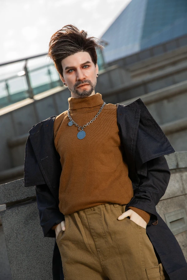 Qita Dolls Aiden: Eine detaillierte Rezension der 140 cm großen, reifen, hübschen männlichen Sexpuppe mit Silikonkopf