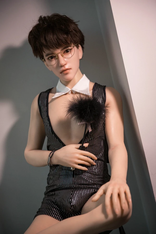 Qita Doll enthüllt Hudson: Eine beeindruckende 165 cm große männliche Sexpuppe aus Silikon