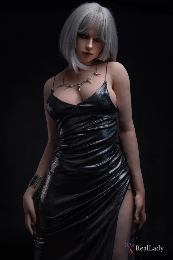 Real Lady High-End Silikon Sexpuppe Emilia 170cm Bewertung