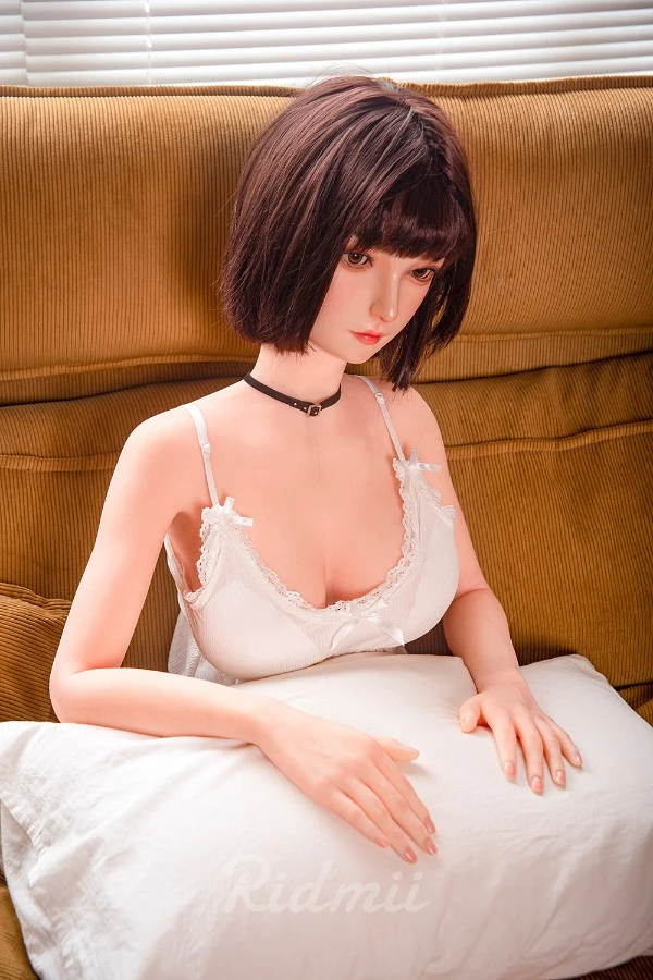 Ridmii Doll Lillie 163 cm Silikonkopf – lebensechte Sexpuppe – Testbericht und ausführliche Analyse