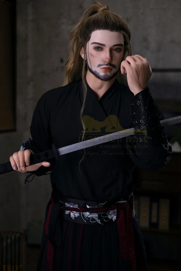 Irontech Doll John 176 cm Eine superrealistische koreanische männliche Silikonpuppe im Test
