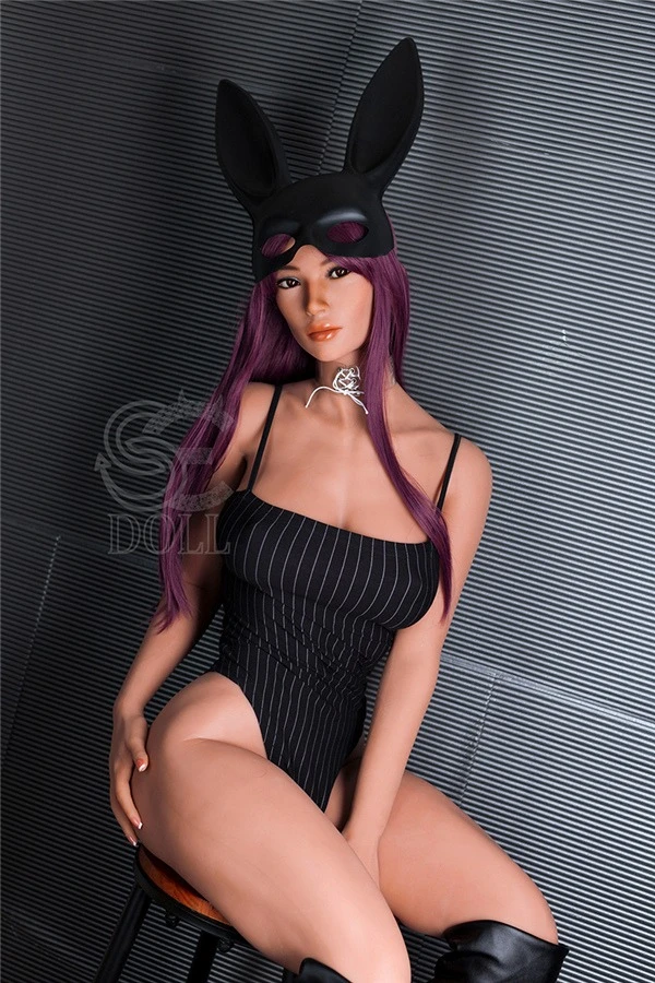 Sedoll Paityn 167 cm – Verführerische Muskel-Sexpuppe mit lila Haaren im Test