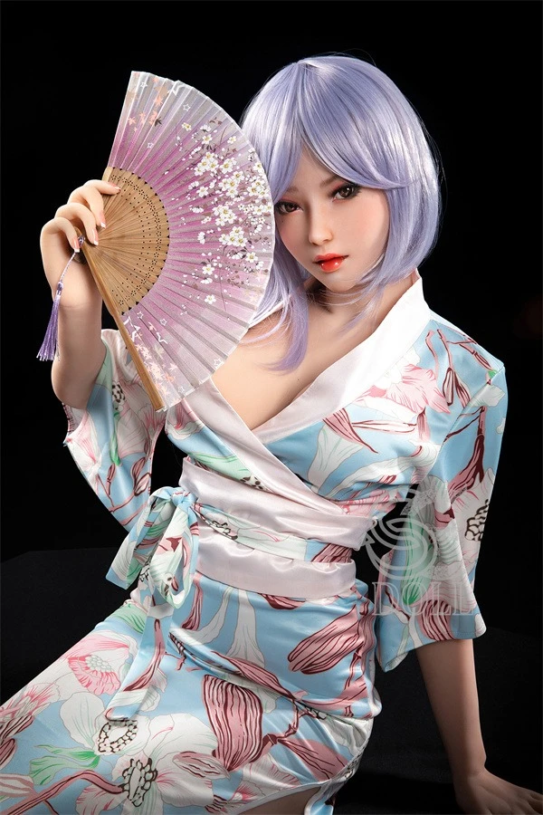Realistische japanische Sexpuppe Elliana in voller Größe mit einer Größe von 165 cm