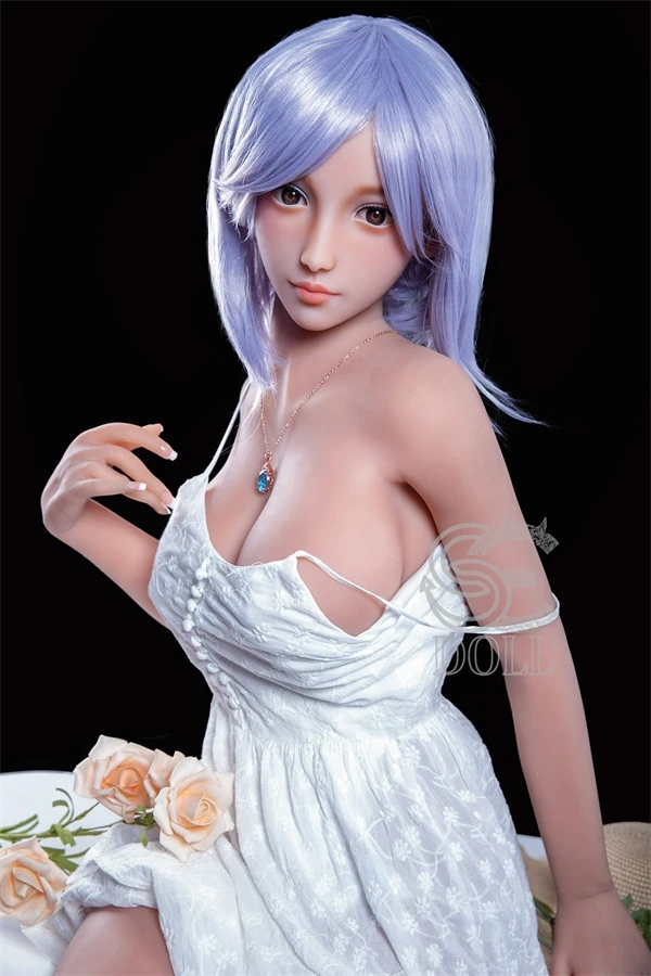 Realistische Natsuki-Sexpuppe mit wunderschönen lila Haaren bei 161 cm