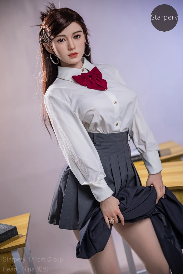 Starpery Doll Review: Die 171 cm große asiatische Sexpuppe Nina mit Körbchengröße D. Ein detaillierter Blick auf Funktionen und Qualität