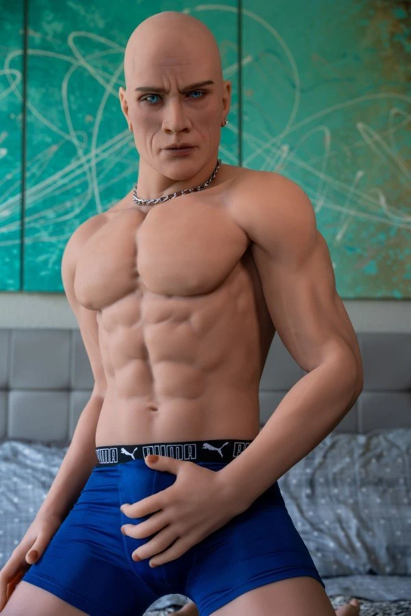 Doll Forever präsentiert Tony – die 170 cm große, muskulöse Sexpuppe für Männer