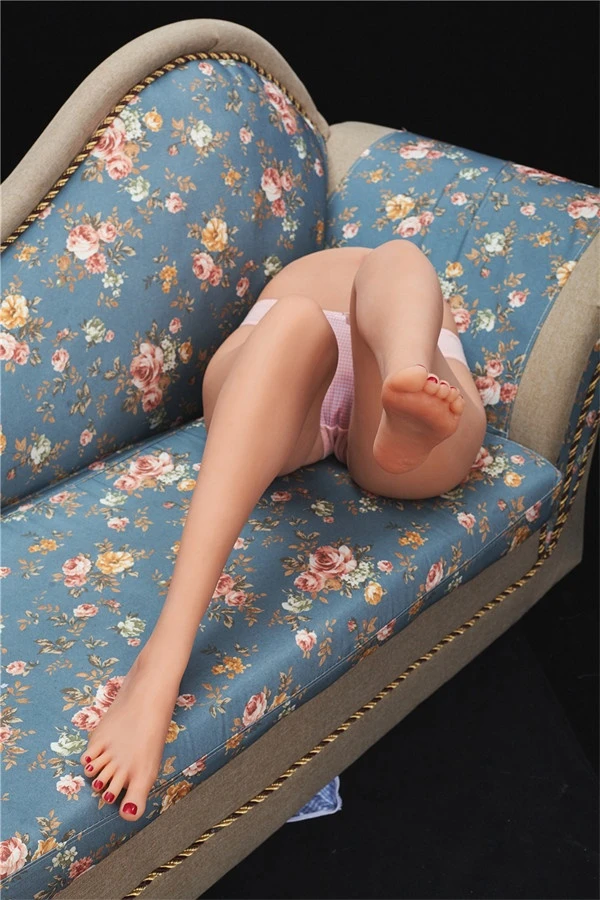 Bewertung der Irontech Doll Antonia 106 cm lebensechten Beintorso-Sexpuppe