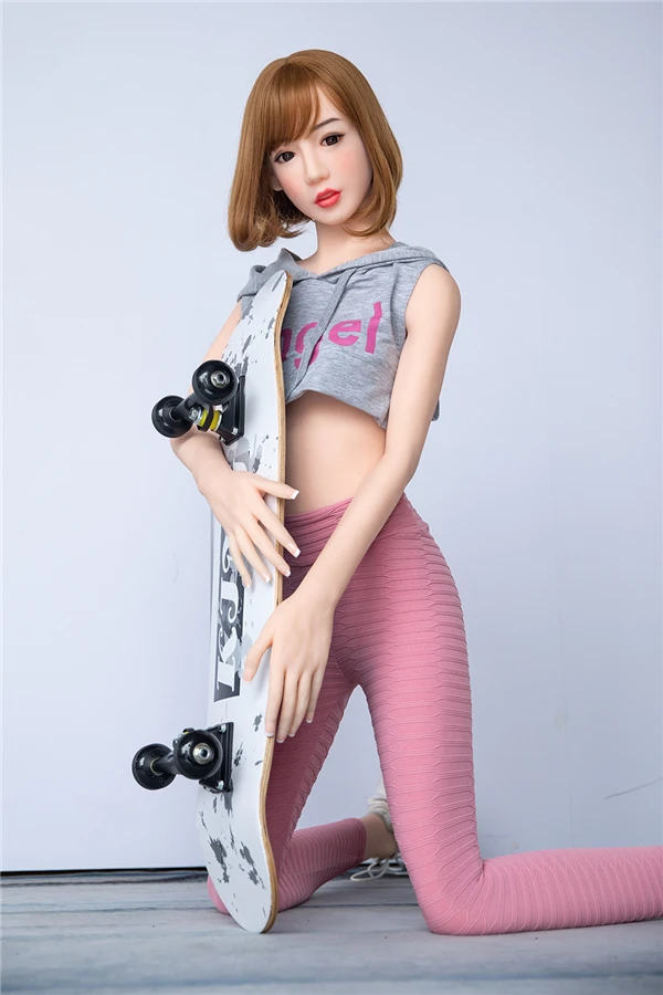 Koreanische blonde athletische Sexpuppe Azariah, 168 cm groß