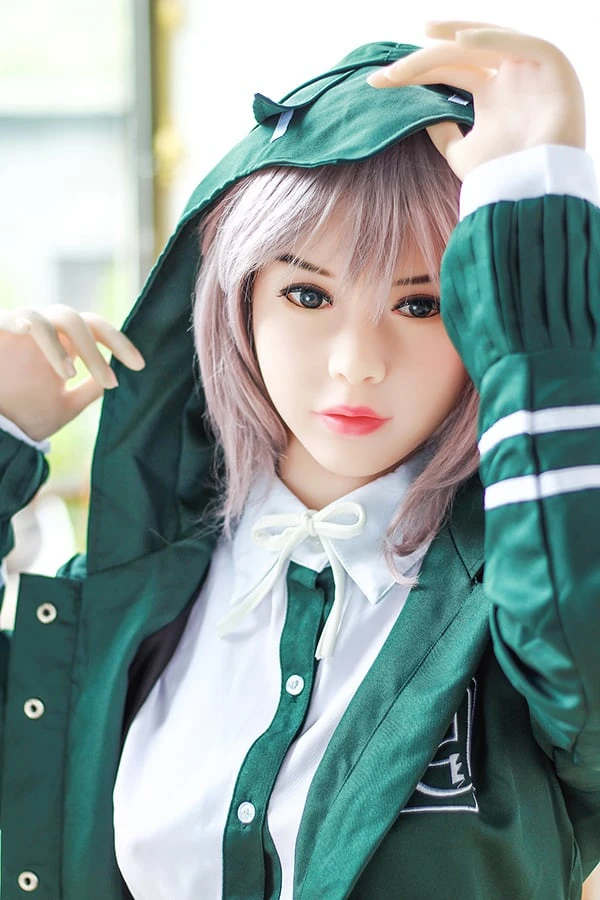 Realistische 168 cm große Tara japanische Sexpuppe im Test
