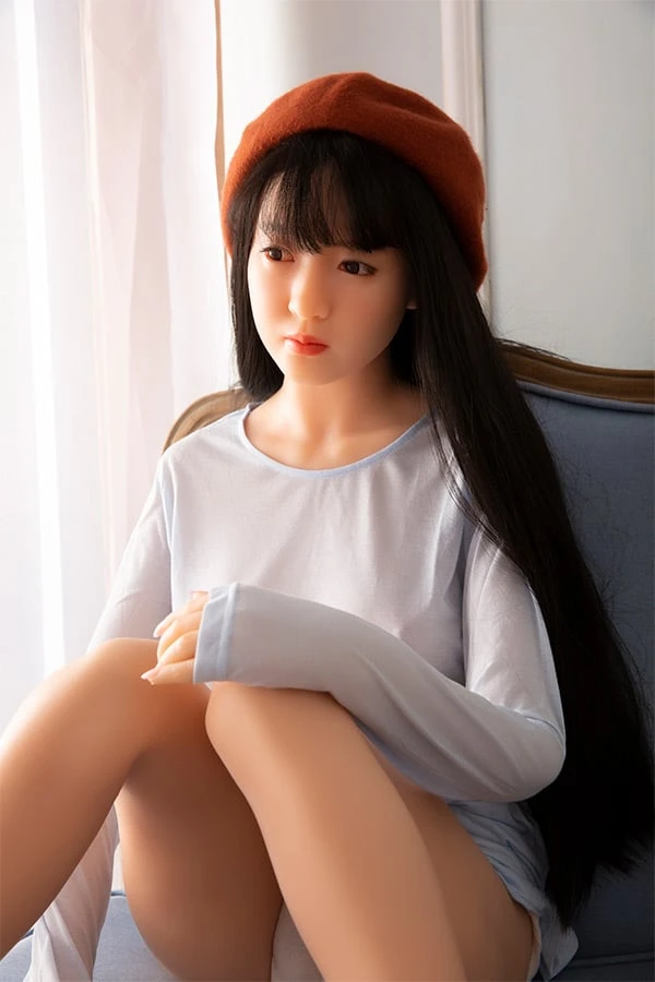 Ausführlicher Testbericht der 152 cm großen superrealistischen Silikon-Sexpuppe Della