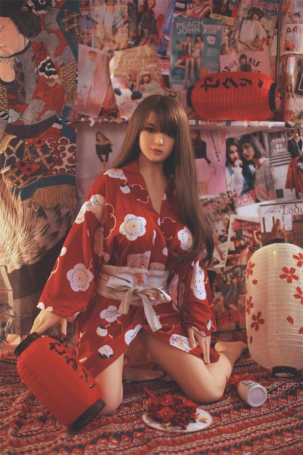 Qita Doll präsentiert Alessia: Eine 168 cm große, vom Kimono inspirierte japanische Sexpuppe