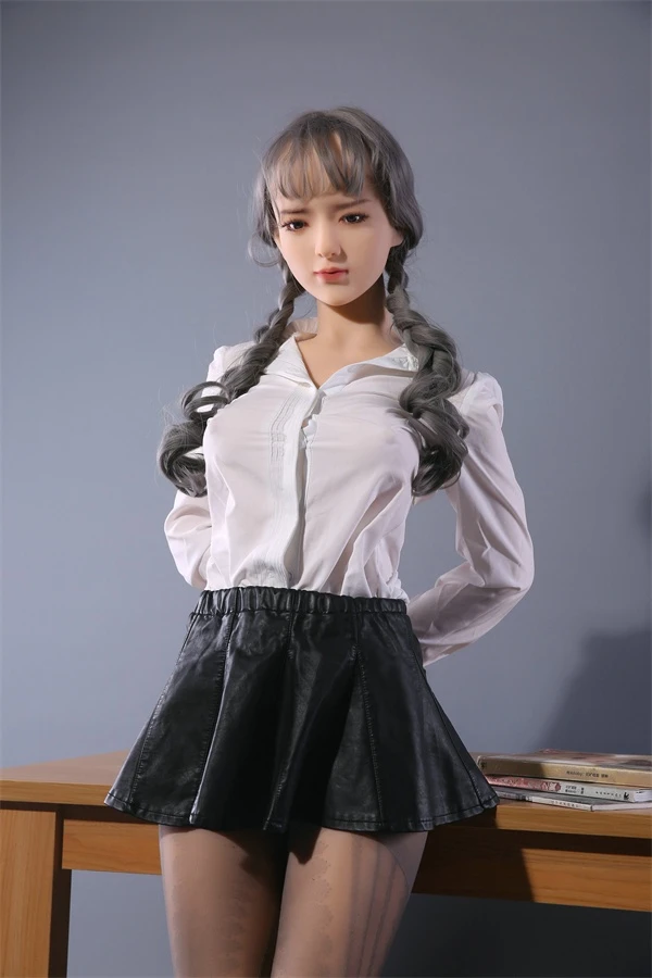 Qita Doll – Japanische Liebespuppe Katie in Originalgröße mit grauem Haar, 168 cm
