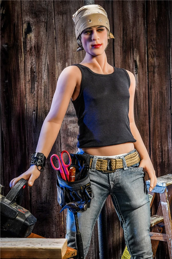 HR Doll Jaxon 167 cm realistische, reife männliche Muskelpuppe im Test