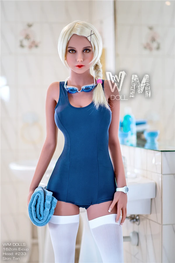 Erleben Sie ultimativen Realismus mit der 162 cm großen High-End-Sexpuppe Mikayla von WM Dolls, inklusive kostenlosem Zusatzkopf