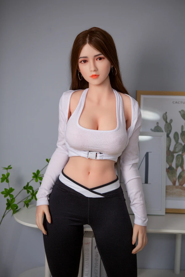 Youqu Doll Sanfte Brünette Sexpuppe Della 163cm Silikonkopf Sonderangebot Bewertung und Analyse